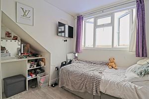 Bedroom 4- click for photo gallery